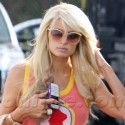 Paris Hilton Heads To The Driving Range