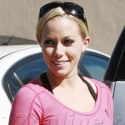 Kendra Wilkinson Runs Errands In Brentwood