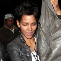 Halle Berry Grabs Mexican Food With Gal Pal