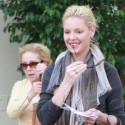Kat Heigl Gets Between The Sheets