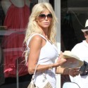 Victoria Silvstedt Heads To The Beach