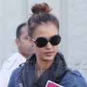 Jessica Alba Buys A New Mattress