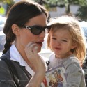 Jennifer Garner Takes Her Pumpkin To The Grocery Store