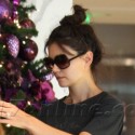 Katie Holmes Jets To New York