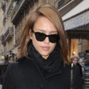 Jessica Alba Shops In Paris