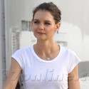 Katie Holmes Looks Stunning On Set