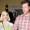 Tori Spelling Slathers On The Face Paint