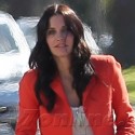 Courtneney Cox On The Set Of <em>Cougar Town</em>