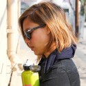 Jessica Alba Runs Errands In Hollywood