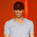 Enrique Iglesias Excites The Crowd During Performance