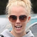 Kendra Wilkinson Is All Smiles