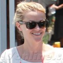 Reese Witherspoon Is Ready For Summer