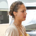 Jessica Alba And Selma Blair Run Errands
