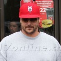 Kevin Federline Buys Lottery Tickets