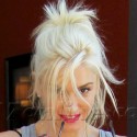 Gwen Stefani Dresses Down At The Nail Salon