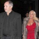 Tareq Salahi Grabs Dinner With Buxom Blonde