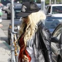 Christina Aguilera Shops In Sheer Tights
