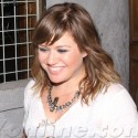 Kelly Clarkson Is Still Around!
