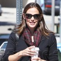 Jennifer Garner Smiles After Lunch At Tavern