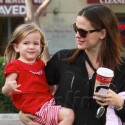 Jennifer Garner Takes Seraphina To Starbucks