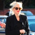 Gwen Stefani Looks Fabulous While Holiday Shopping