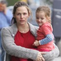Jennifer Garner Takes Seraphina To Starbucks