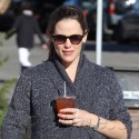 Jennifer Garner Still Hasn't Popped!