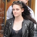 Kristen Stewart Strolls Through Paris