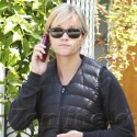 Reese Witherspoon Chats Away On Her Cell