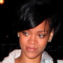 Rihanna Enjoys A Sexy NYC Dinner
