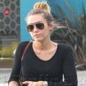 Miley Cyrus Shows Off Her Svelte Body