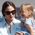 Jennifer Garner Treats The Girls To Ice Cream After SChool