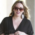 Hilary Duff Visits The Art Institute