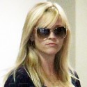 Reese Witherspoon Stops By The Doctor's Office