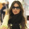 Sofia Vergara Carries Her Own Luggage
