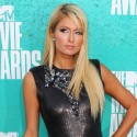 Paris And Nicky Hilton Strike A Pose At MTV Movie Awards