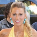 Blake Lively Looks Lovely In Yellow At Savages Premiere 