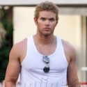 Kellan Lutz Strolls Through Saint Tropez