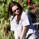 Kristen Stewart Plays Golf