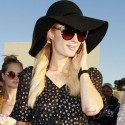 Paris Hilton Shops In Malibu