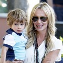 Taylor Armstrong takes Daughter Kennedy To The Park