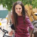 Katie Holmes Takes Suri To And Art Studio In NYC