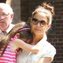 Katie Holmes Takes Daughter Suri To The Zoo!
