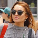 Lindsay Lohan Shops And Lunches With Friends In Santa Monica