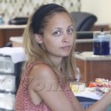 Nicole Richie And Eliza Doolittle Get Their Nails Did