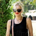 Gwen Stefani Runs Errands In The Valley