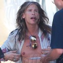 Steven Tyler Takes Off His Shirt