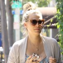 Molly Sims Heads To The Nail Salon