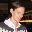 Jennifer Garner Minus The Makeup At JFK Airport