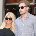 Jessica Simpson And Fiance Eric Johnson Grab Lunch In NYC